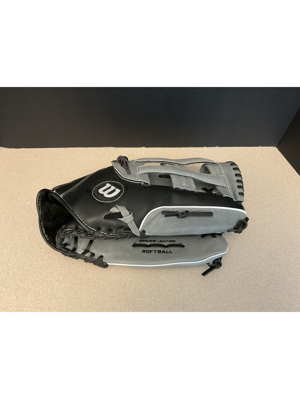 Wilson Blk &G Elite Softball Glove Size 14" A2444 Right Throwing Hand Custom Fit
